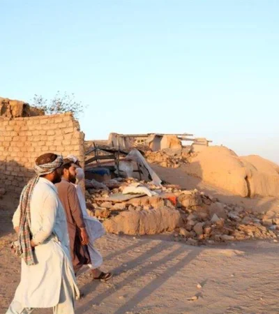 775966-73bd5fdd17f9bbf71ff17133fb75f30d67921217miniw-0-jpg.