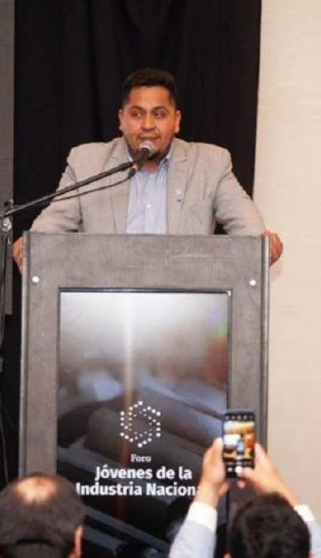 juan-pablo-solis-1024x683-999-750-png.