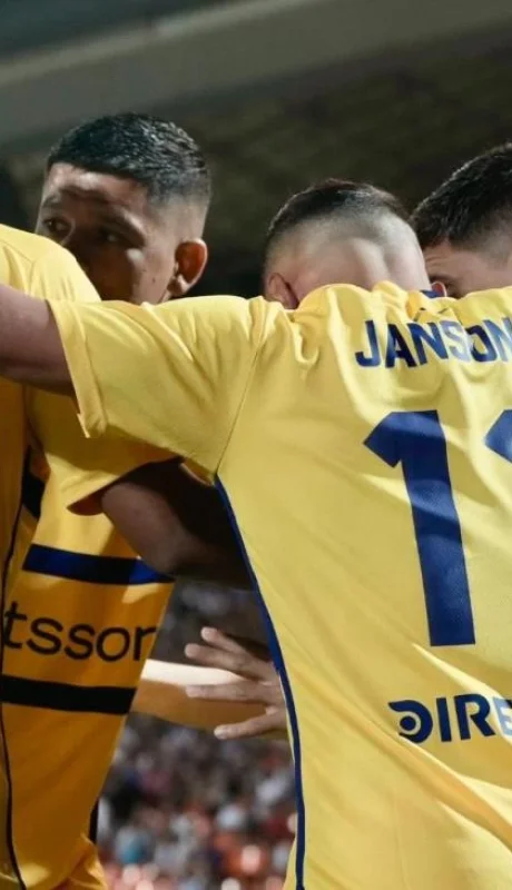 f-50fwnwiaazjuw-jpg.