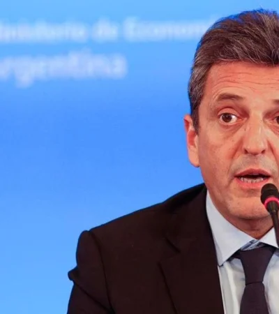 Sergio Massa, cuya esposa manejó AYSA durante el gobierno peronista