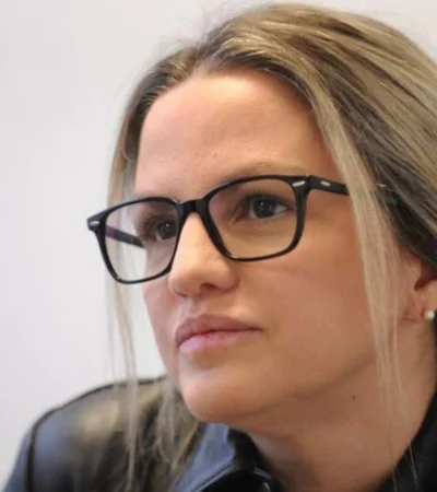 carolina-piparo-png.