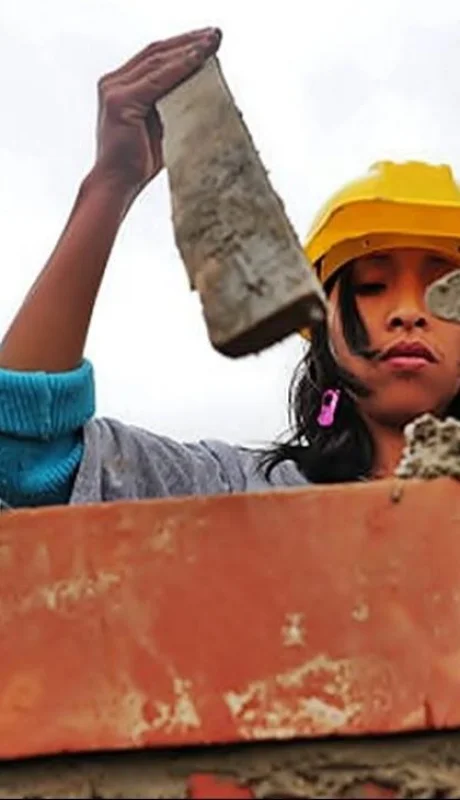 mujeres-construccion-casas-argentina-png.