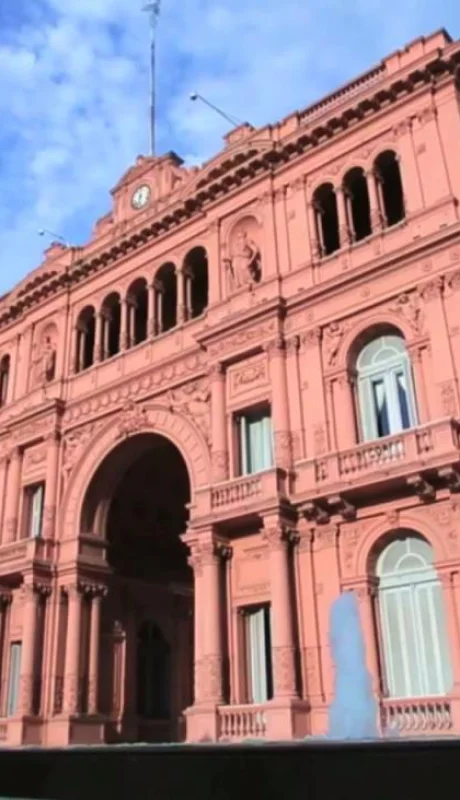 casarosadabienvenida-001-cropped-png.