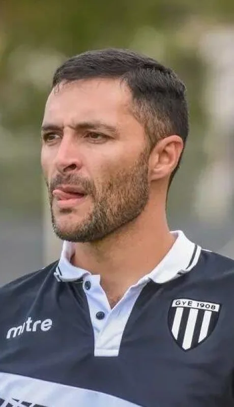 whatsapp-image-2023-11-10-at-17-34-43-1-jpeg.