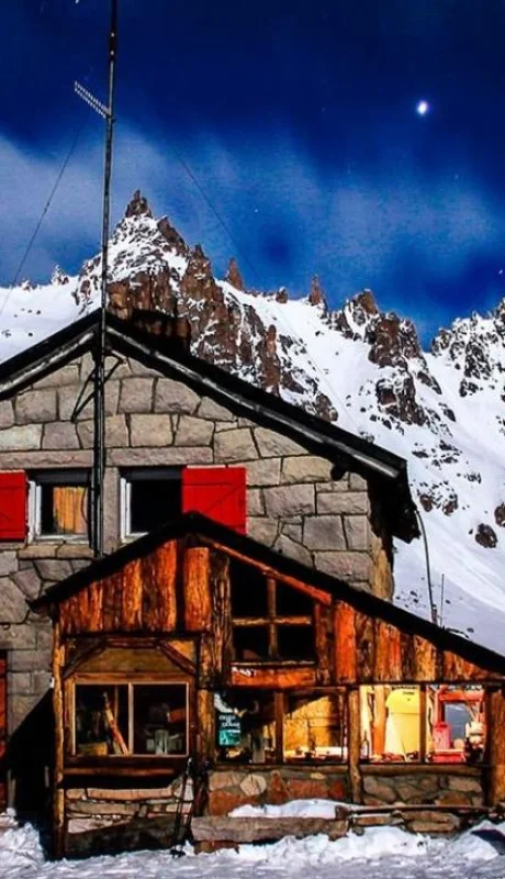 1553284051-refugio-l-jpg.