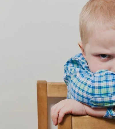 ninos-enojos-rabietas-png.