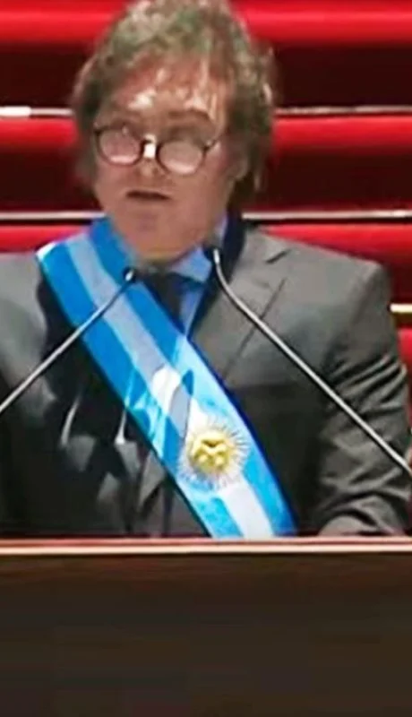 milei-habla-foto-jpg.