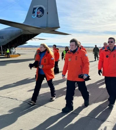 milei-rumbo-a-la-antartida-jpg.