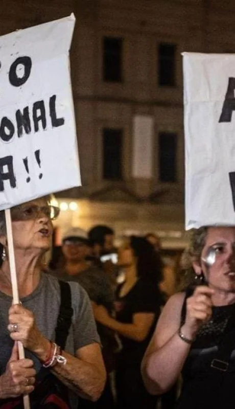 El Gobierno avanzó contra el derecho a huelga y la CGT contestó.