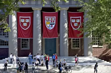 Ahora Trump le pidió a la Universidad de Harvard "nombres y países" de estudiantes