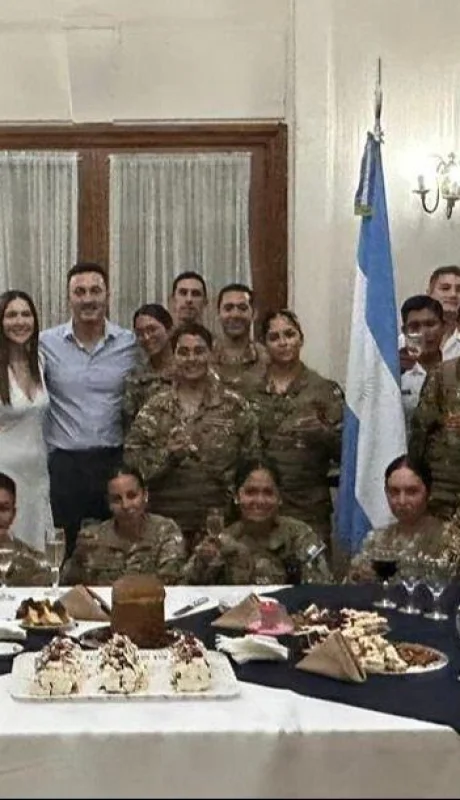 ano-nuevo-faa-petri-jpg.