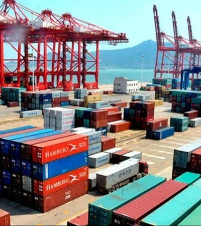 Fuerte crecimiento del saldo de balanza comercial