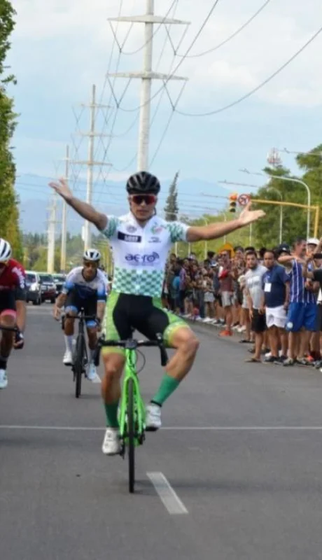 whatsapp-image-2024-02-25-at-21-51-41-jpeg.