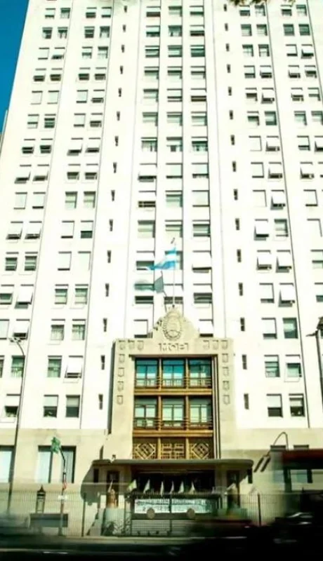 11041-ministerio-de-capital-humano-sin-alimentos-y-en-crisis-png.