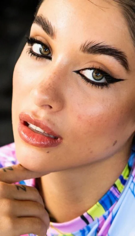 maria-becerra-altura-edad-argentina-artista-png.