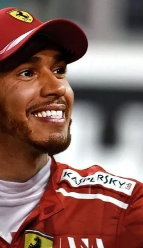 hamilton-a-ferrari-jpg.
