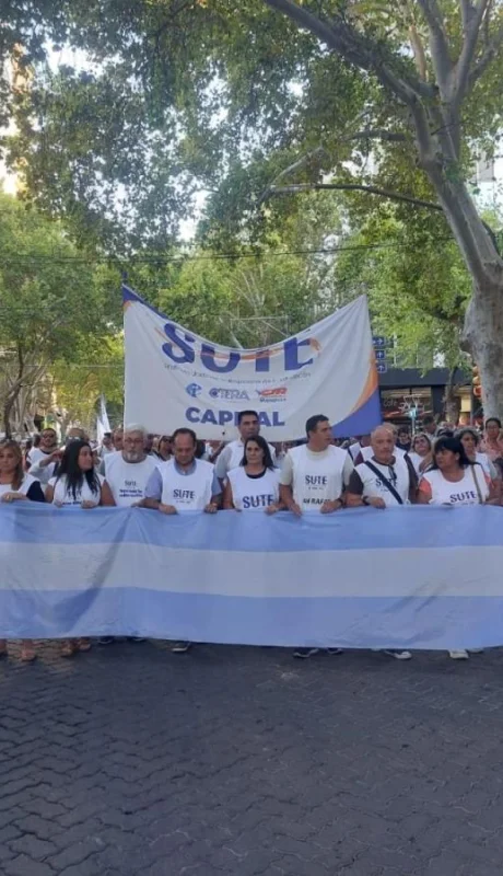 712ab769-5ab7-48ac-aba0-0e1b9bdd2cc1-jpg.