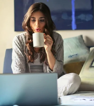 pexels-andrea-piacquadio-935743-jpg.