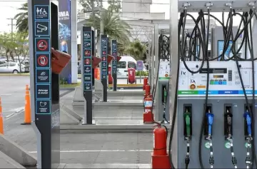 Nuevo ajuste en los combustibles y más presión en el bolsillo