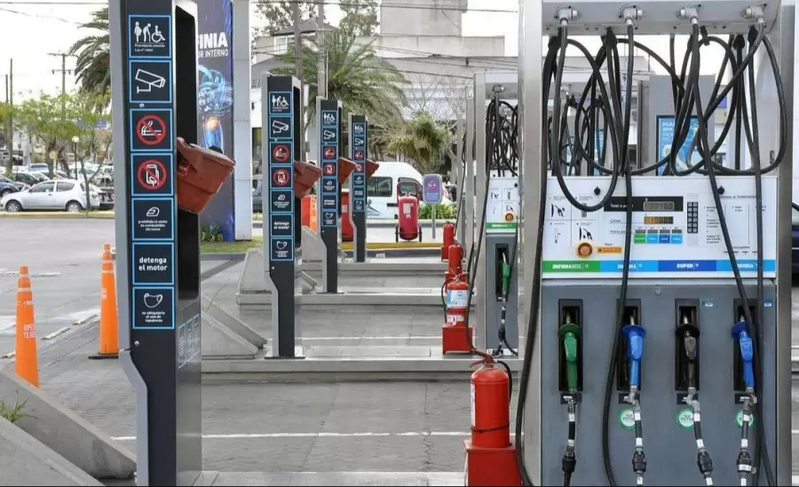 estaciones-de-servicio-nafta-combustibles-png.