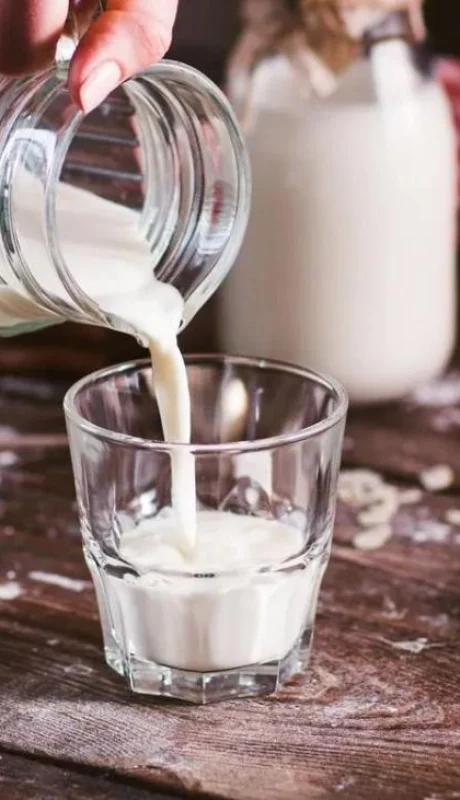 9-1-argumentos-para-desmontar-el-consumo-de-leche-cruda-1678214634388-1280-jpg.