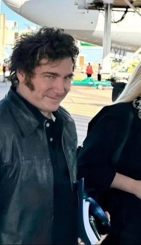 javier-milei-viaja-davos-ezeiza-jpg.