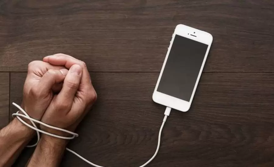 nomofobia-celular-pc-png.