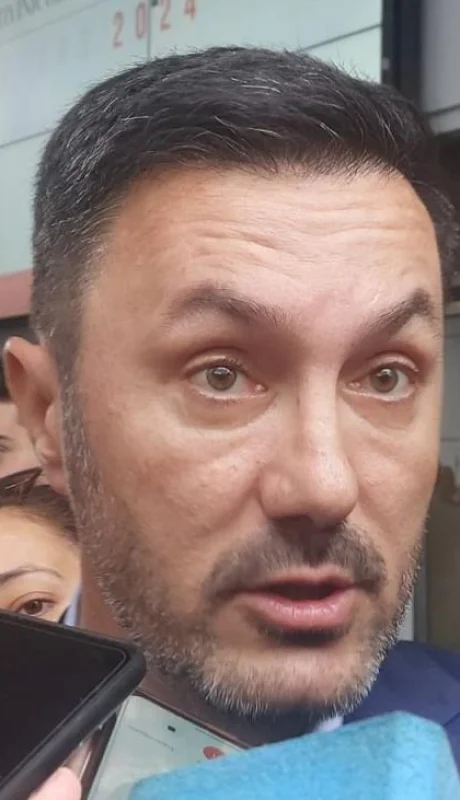 ceecaf95-55da-4be7-ba1f-b175ae15bbcc-jpg.