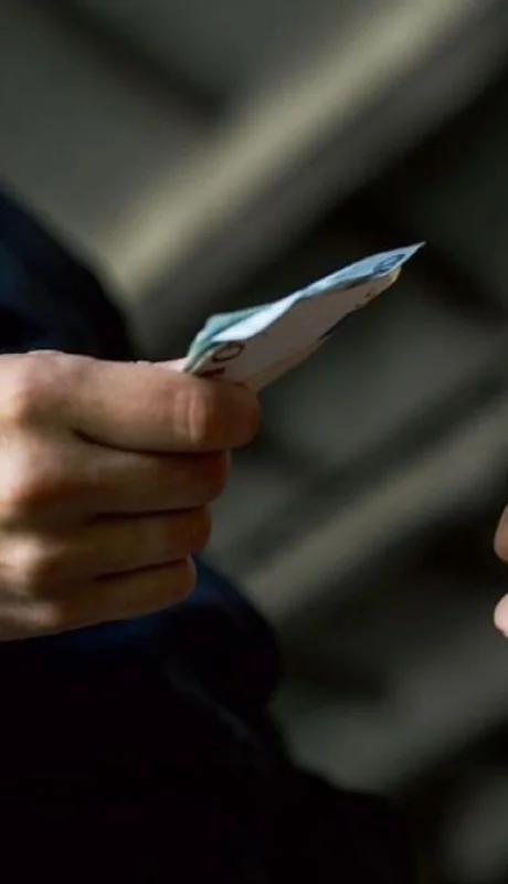 0826a0ee-8acd-4de7-bf51-1816e473edb4