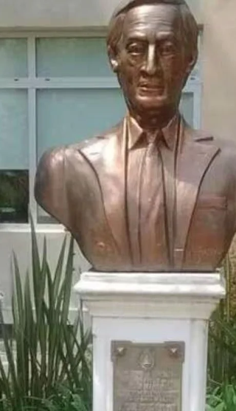 el-busto-retirado-en-2016-ahora-volvera-a-yr6hybwqxrbufhpoqshdxrt33a-jpg.