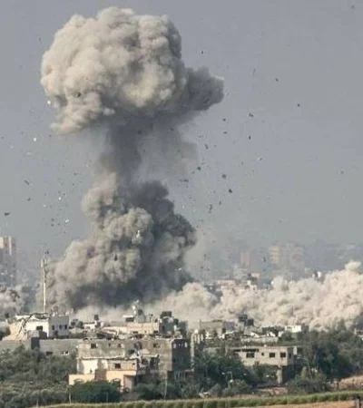 israel-ataco-320-objetivos-en-gaza-durante-la-noche-jpg.