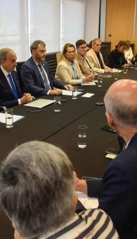 whatsapp-image-2024-03-06-at-08-10-07-jpeg.