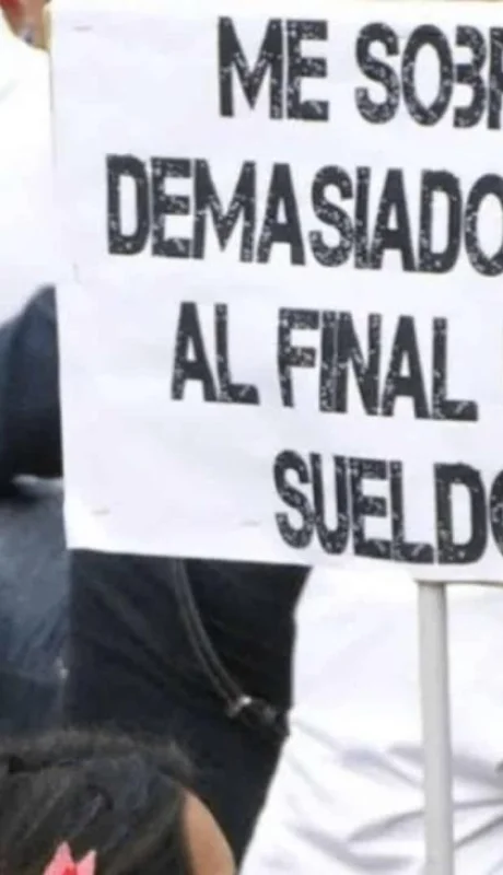 ¿Cuánto tiempo hay que trabajar en Argentina para comprar un litro de leche?