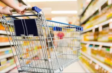 Los supermercados apuestan a las ofertas y piden medidas para alentar el consumo