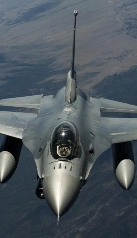 avion-mundo-f16-png.