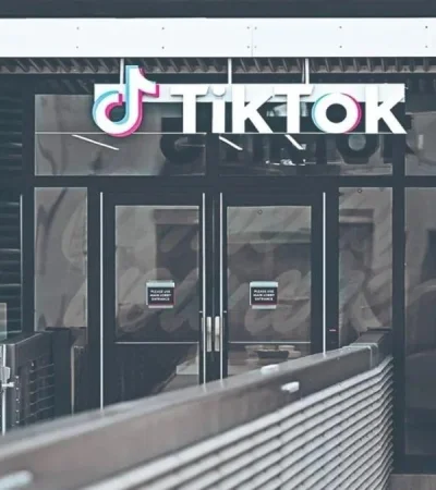 tik-tok-oficina-jpg.