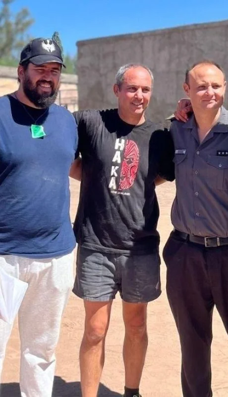 whatsapp-image-2024-03-15-at-19-41-22-jpeg.