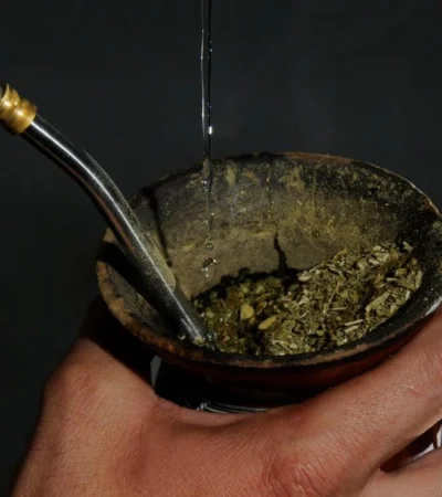 La pista está en el mate