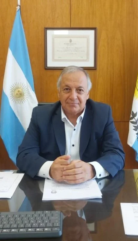 5ac457b6-0d7f-40c2-9c7b-4bb82a827ca1-jpg.