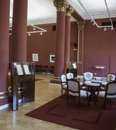 salon-heroes-de-malvinas-jpg.