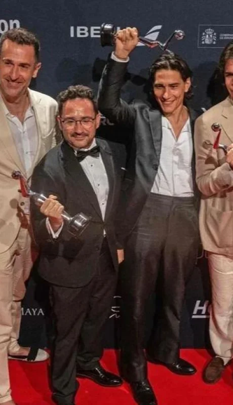 platino-premios-jpg.