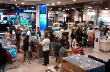 ¿Cuánto cuestan los tours de compras por el día a Chile que son furor?