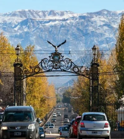 4ea4f2fe-064a-428b-ba84-86e4bdbe2ed4-jpg.