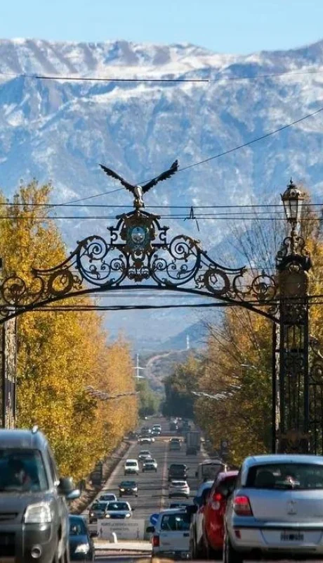 4ea4f2fe-064a-428b-ba84-86e4bdbe2ed4-jpg.