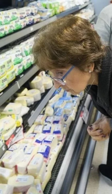 jubilada-comprando-jpg.