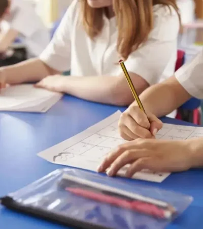 maria-del-carmen-amat-colegios-privados-webp.