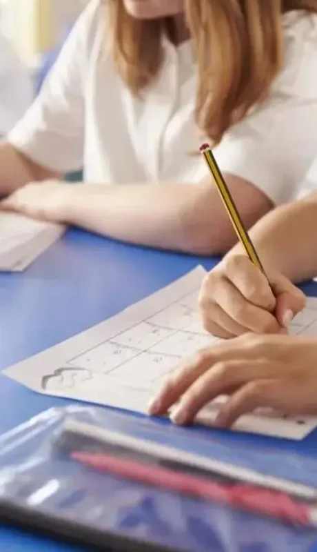 maria-del-carmen-amat-colegios-privados-webp.