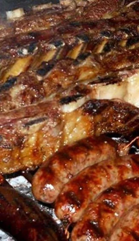 La tradición del asado argentino: historia, ritual y sabor único