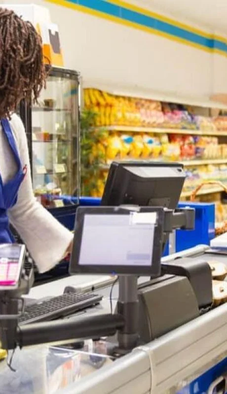 Mejora del consumo en comercios de cercanía y se lee como signo de reactivación