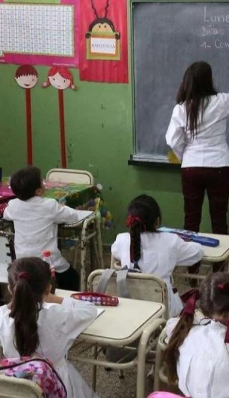 alumnos-primarios11-1000-1100-jpg.